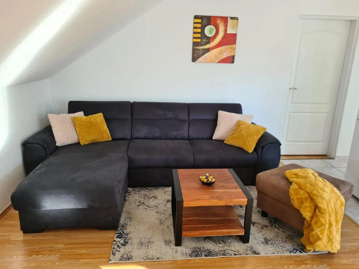 Apartman Ana Gracac Διαμέρισμα